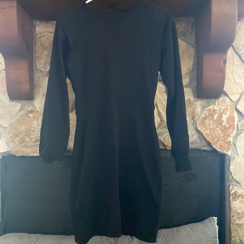 Black long sleeve dress